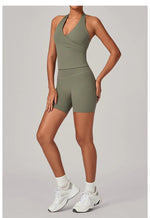 Women's Seamless Yoga Fitness Sets Sports Halter Neck Backless Vest Hip-lifting Slim Fit Shorts Suits Running Workout Gym Sets