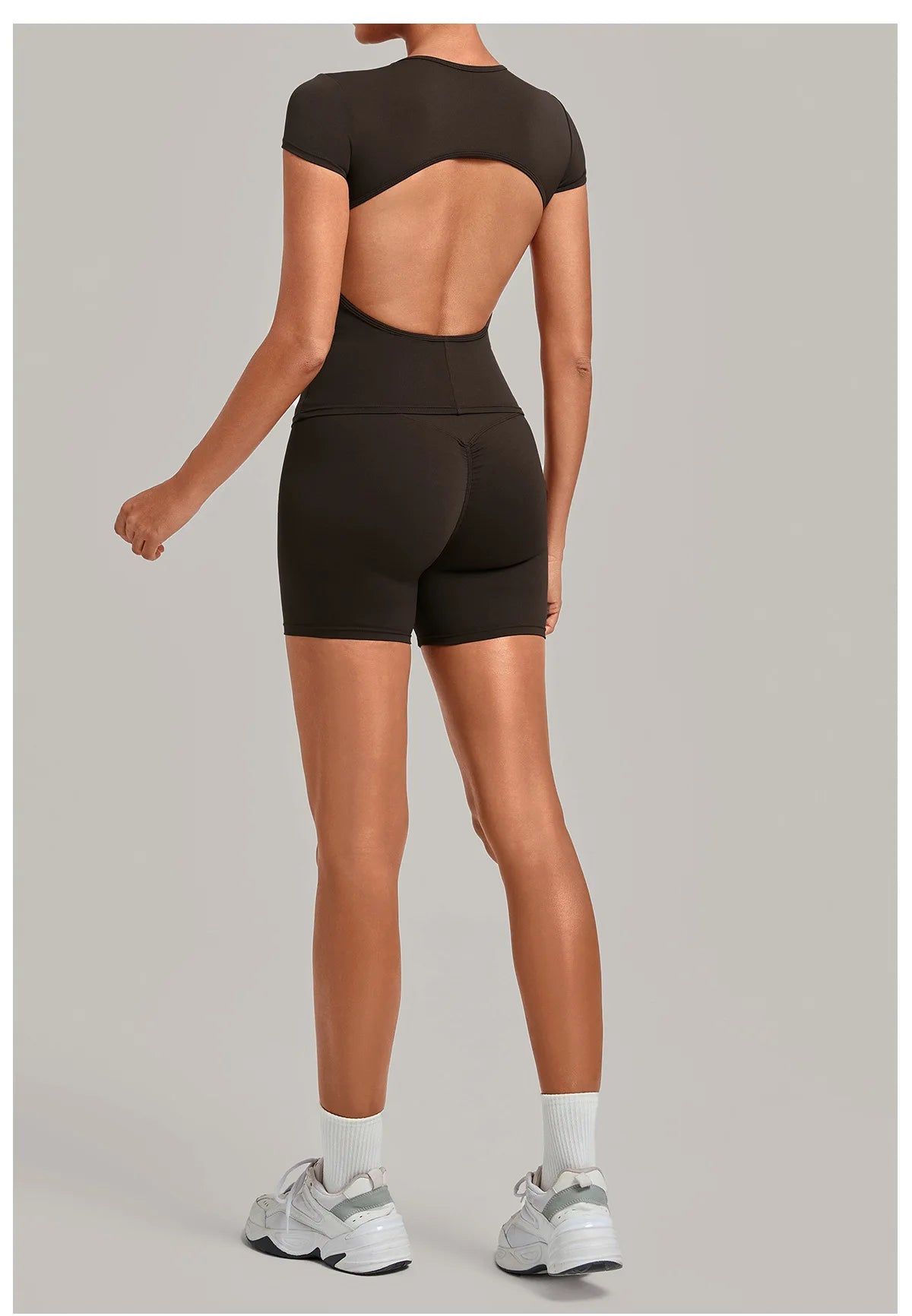 Tight Invisible Wrinkle Yoga Sets Women Short Sleeve O Neck Hollow Back Sports Tank Top Butt-Lifting Shorts Gym Fitness Suits