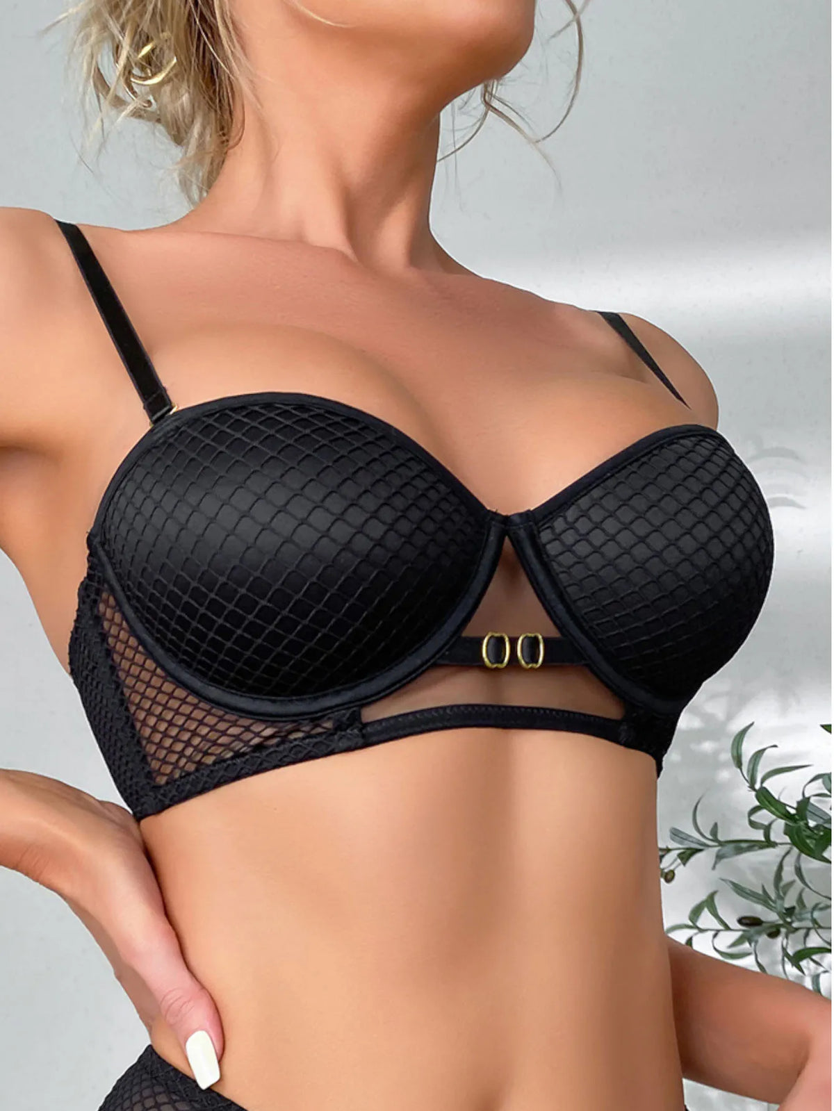 New sexy lace underwear women's thick cup with soft underwire push-up bra exquisite mesh breast cover