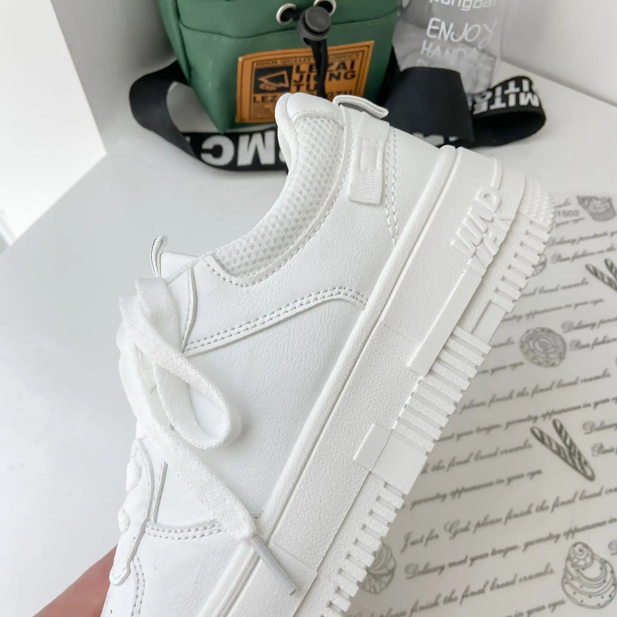 2022 Fashion Spring New Designer Hot Sale White Shoes Female Platform Sneakers Women Tenis Feminino Casual Female Shoes Woman