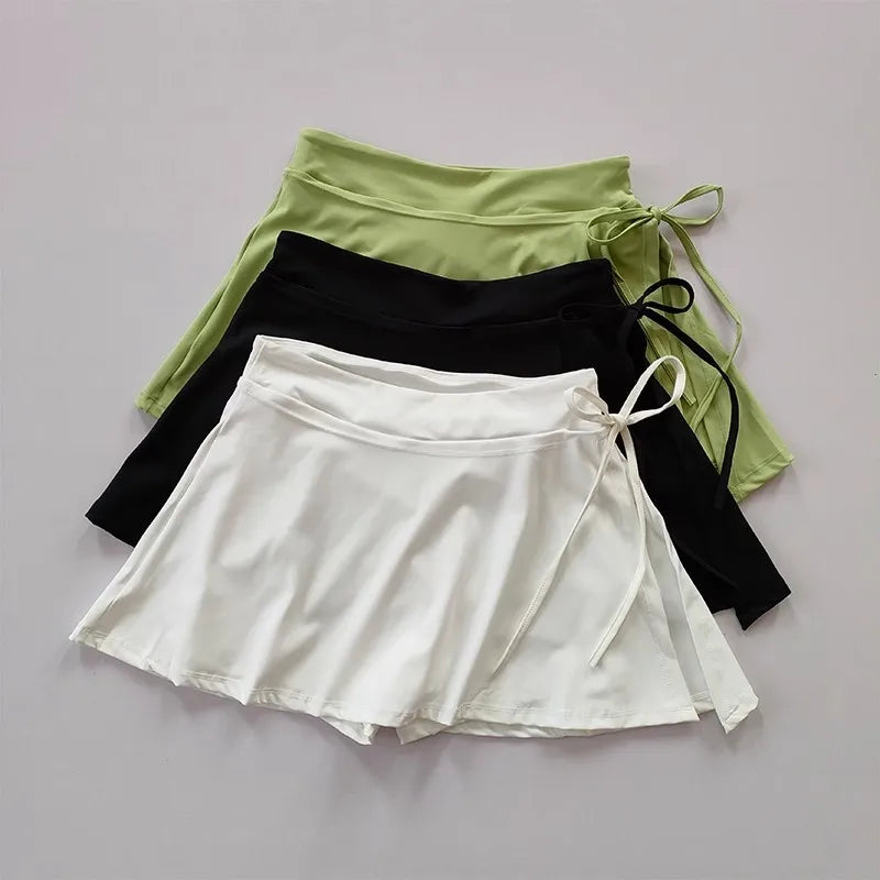 Women's sports yoga short skirt, badminton tennis skirt pants with inner pockets and side slit straps