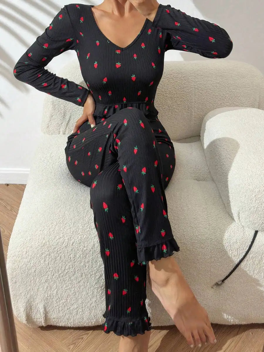 Autumn Winter Sleepwear Woman Pajamas Set for Sleeping Strawberry Printed Tops and Trousers Sets Home Clothes Loungewear