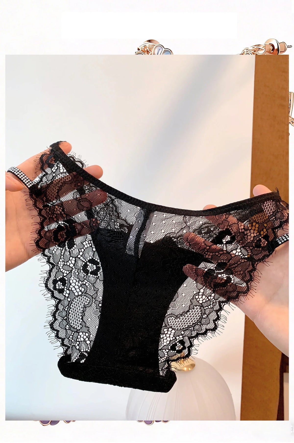 Rhinestones Girls Sexy G String Lace Panties Women Underwear Briefs Hollow Out Thong Transparent Lingerie Intimates
