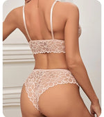 Women Lace Bra and Panties Set V-Neck Hollow Lace Underwear Set Embroidery Scallop Edge Bralette Sexy Lingerie Set Intimates