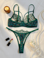 A Black Sexy Lingerie Set, Combining Leopard Print and Floral Patterns, Combining Allure and Sensuality ZA825120