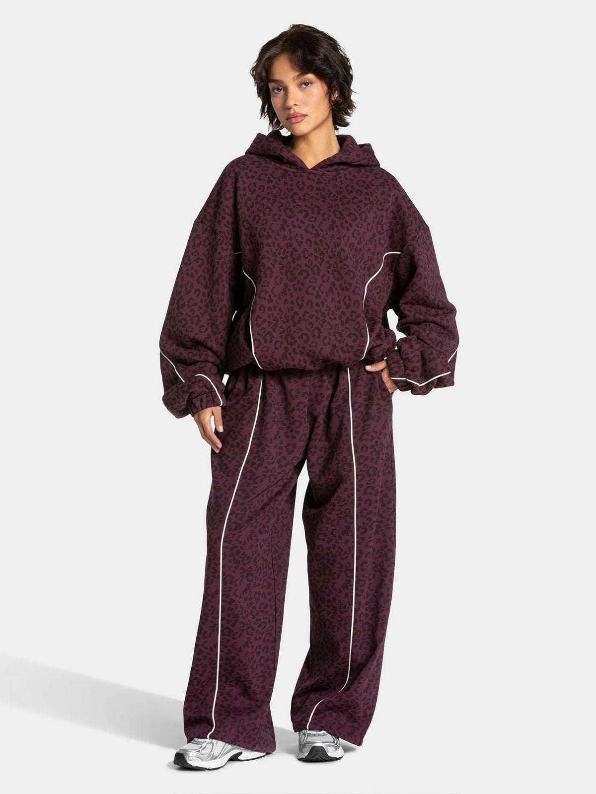 Vintage Leopard Hooded Sweatshirt Suit Loose Fit Contrast Line Wide Leg Trousers Fashion Athletic Tracksuit Outfit