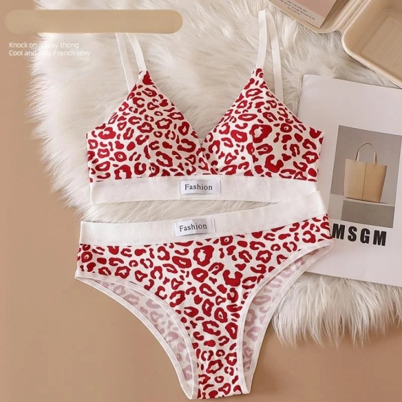 Women Seamless Bra Set Low Waist Panties Leopard Bralette Sexy Lingerie Set Vneck Sport Brassiere Female Cotton Underwear Set