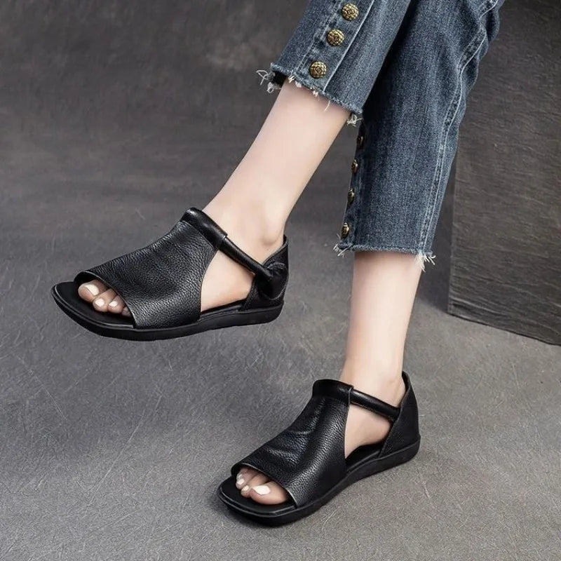 2026 Women's Summer Solid Color Retro Outdoor Casual Comfortable Flat SandalsBeach Sandal