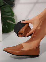 Summer Large Size 43 Women Shoes 2025 Simple Lightweight Flat Shoes Women Pointed Non Slip Soft Sole Casual Shoes Women Loafers