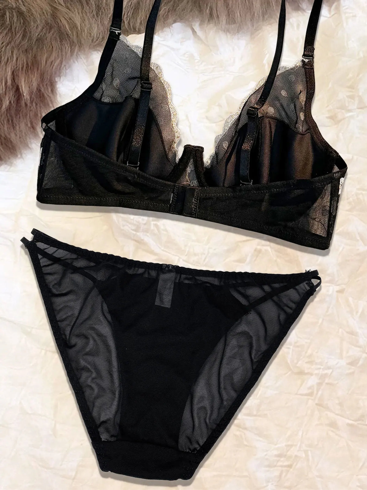 Summer Thin Lace Rabbit Ear Cup Deep V Beautiful Back Bra Set for Girls