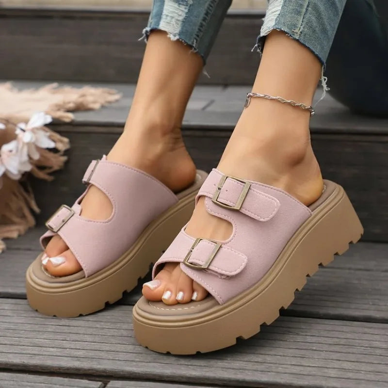 2026 New Soft-soled Fashionable Beach ShoesThick-soled Cool Slippers for Women's Summer Outdoor Wear