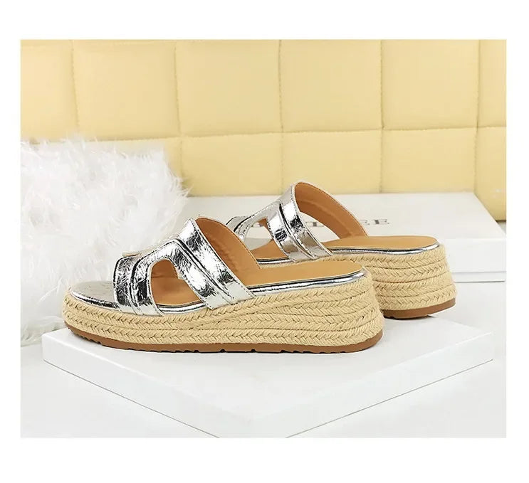 Spring 2025 Women's Slippers Hollow Out Strap Waterproof Thick Heel Woven Rope Country Style Slip-On Shoes Polyurethane Material