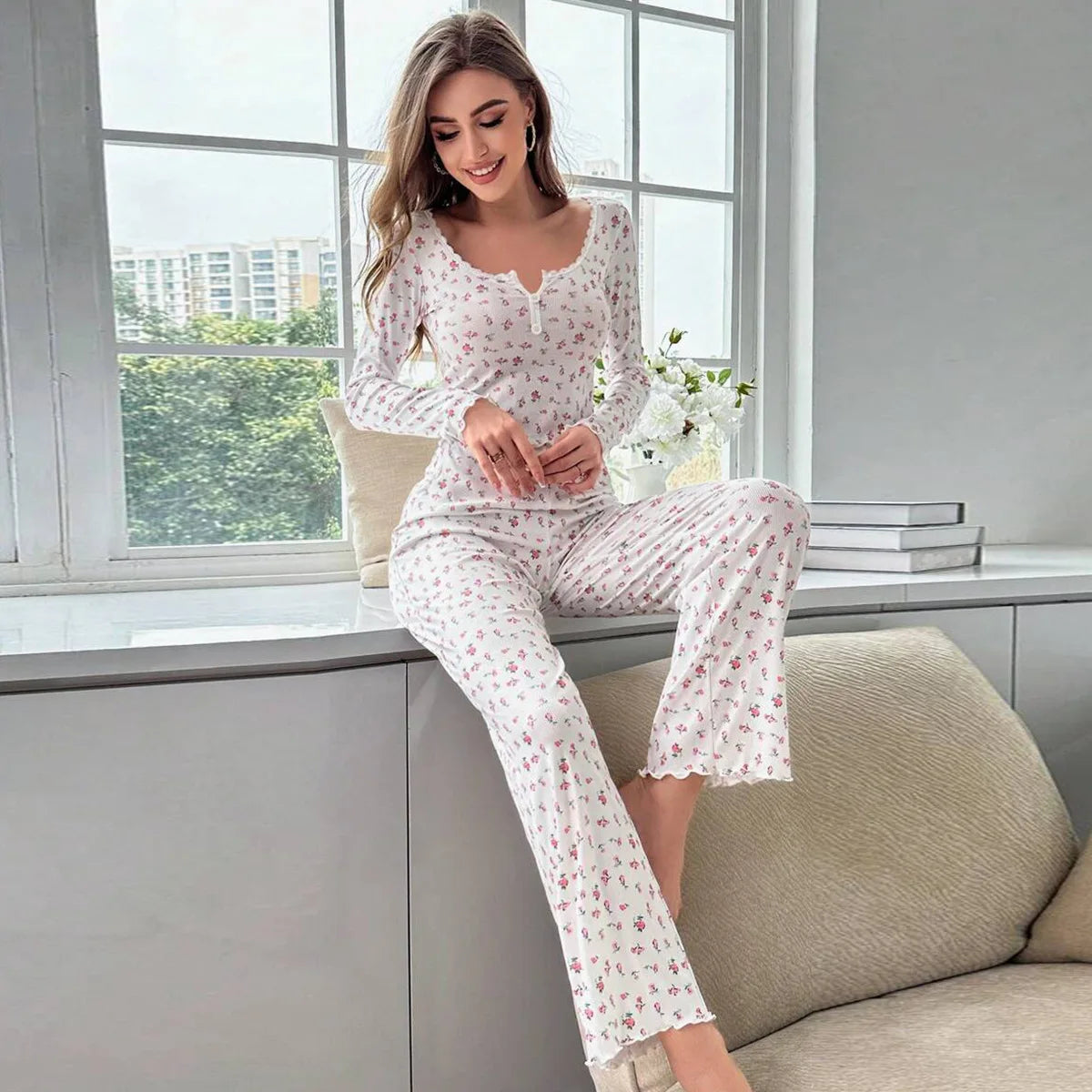 Sleepwear Women Floral Print Lettuce Trim Top with Long Pant Lovely Loungewear Full Sleeve Nightwear Spring Autumn Pajamas Set