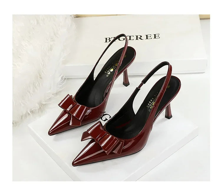 Luxury Designer Burgundy Suede Ankle Strap Pumps Sexy Pointed Toe Ankle Buckle Elegant Heels Fashion Wedding Party Shoes Shoes