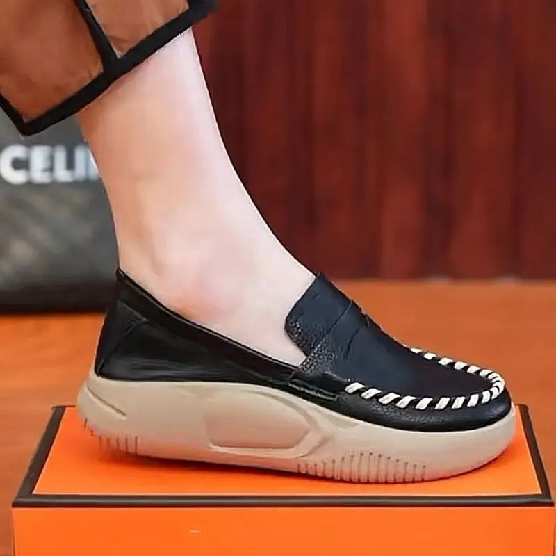 Platform Casual Slip-on Loafers for WomenSpring New Soft-soled Women's Shoes Comfortable Work Shoes Sewn Leather Shoes