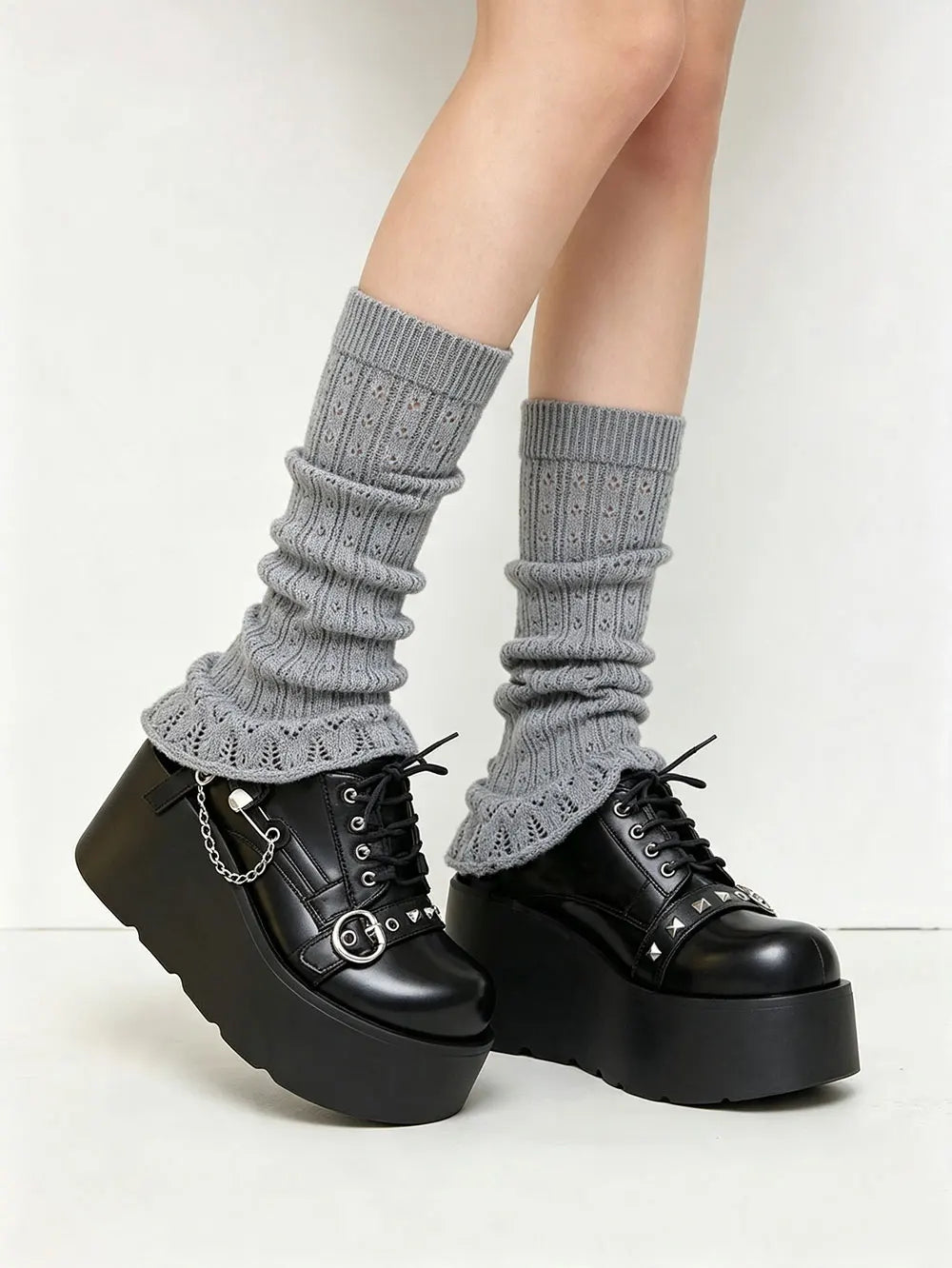 New Arrival Gothic Black Rivets Platform Creepers Shoes White Chain Decor Goth Creepers Chunky Lace Up Lolita Casual Shoes