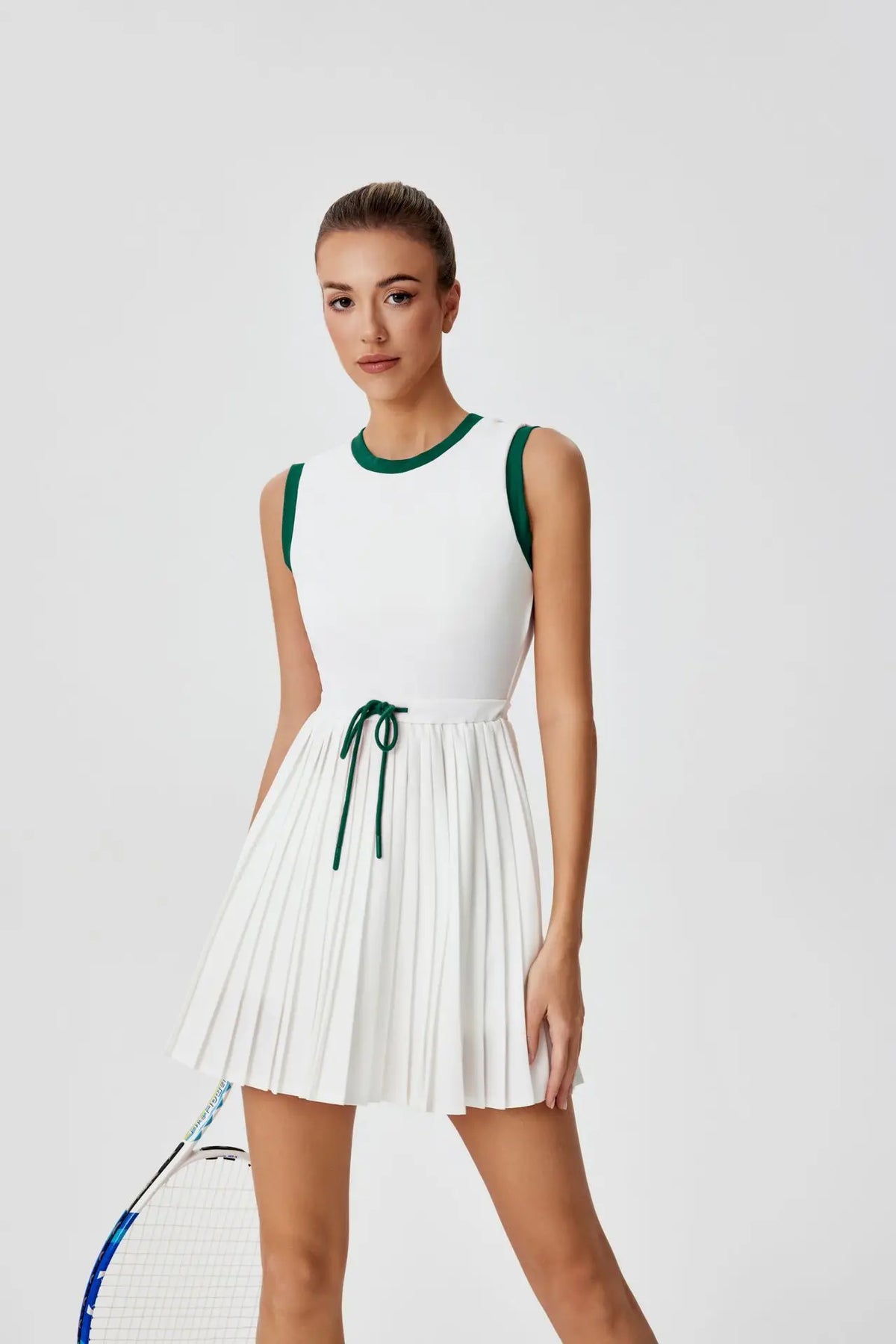 Summer Round Neck One-piece Tennis Dresses for Women White Contrast Sleeveless Drawstring Built-in Shorts Fitness Pleate Skirt