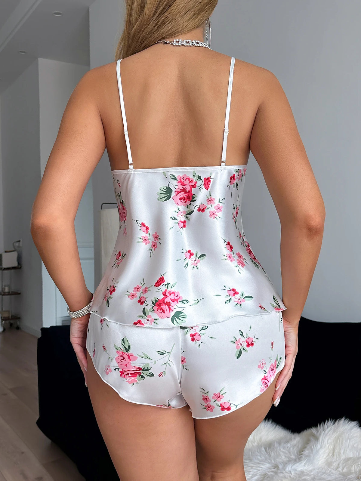 Ice Silk Stain Pajamas Set for Women V-neck Floral Printed Halter Tops and Shorts 2-piece Pyjamas Set Loungewear Sleepwear