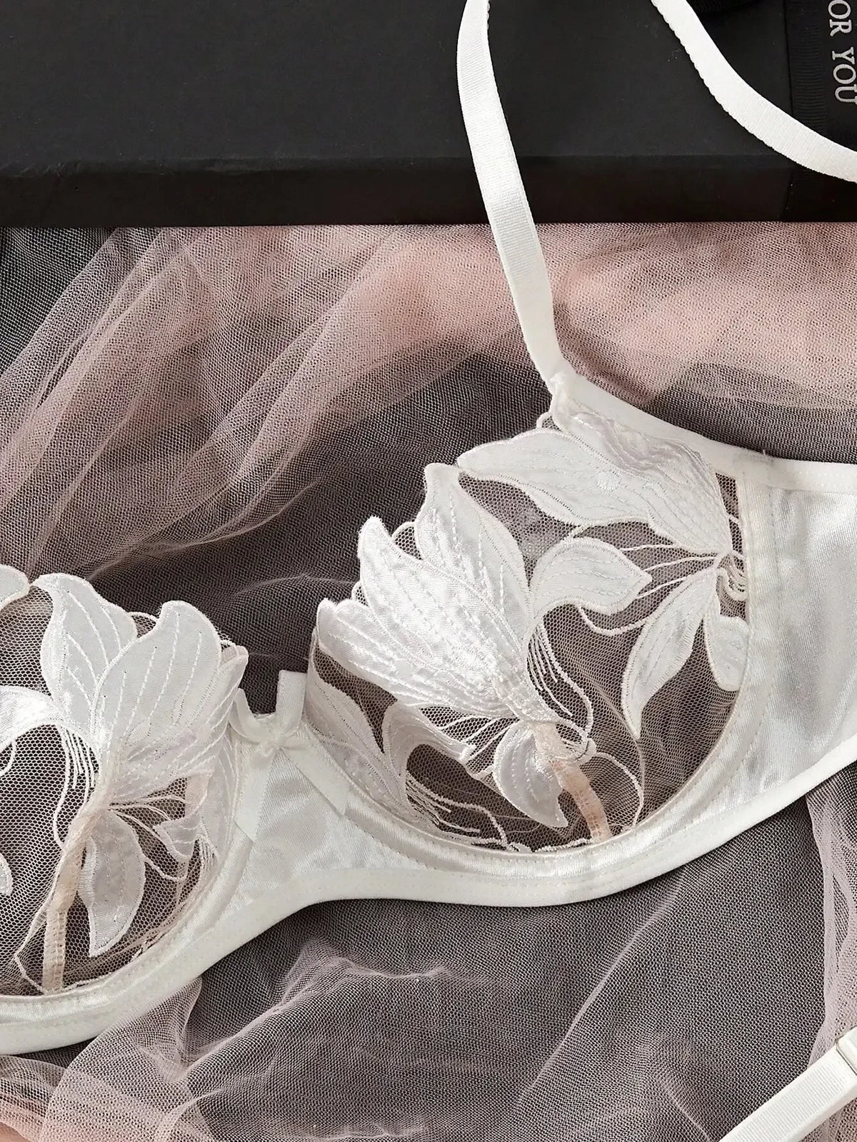 Fairy Lingerie Floral Valentine Charming Brief Panty Underwear Sexy Nighty Underwear Women See Through Bra Brief Set