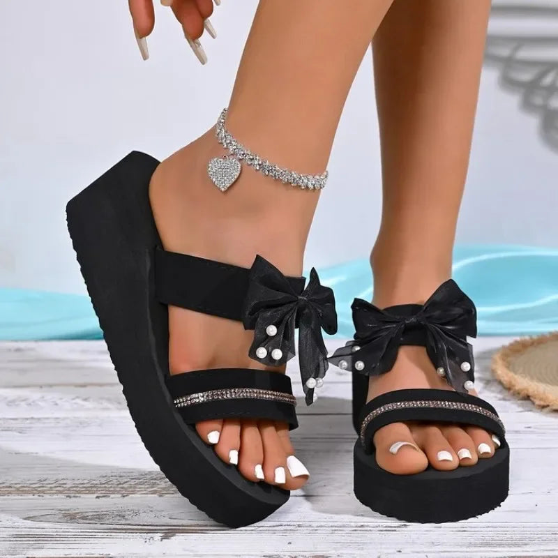 Women Slippers 2026 Summer Outdoor Sandals Comfortable Beach Shoes Flip Flops The Platform Breathable Slippers