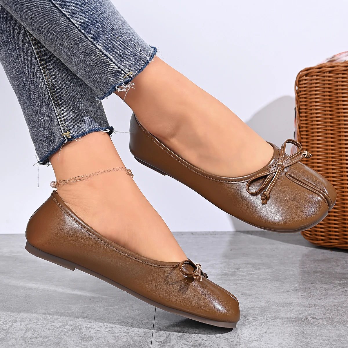Women Tabi Split Toe Ballet Flats Bow Knot Decor Soft Faux Leather Slip On Lightweight Casual Daily Walking Shoes