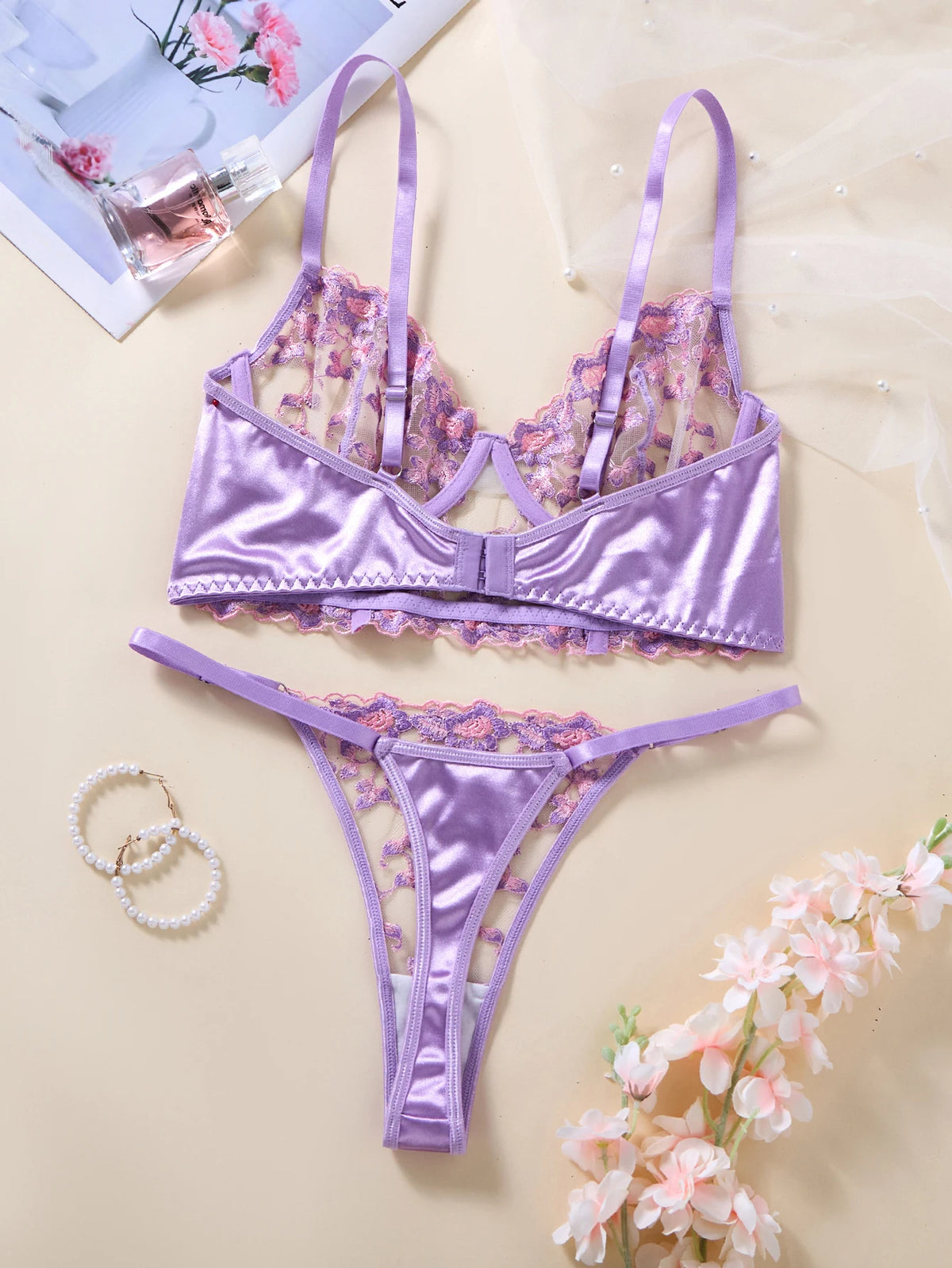 Soft pastel-colored lace embroidered lingerie set - French style long-sleeved mesh bralette, bra, thong set ZA825246