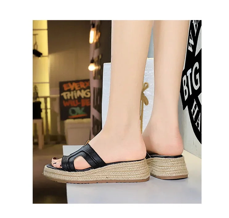 Spring 2025 Women's Slippers Hollow Out Strap Waterproof Thick Heel Woven Rope Country Style Slip-On Shoes Polyurethane Material