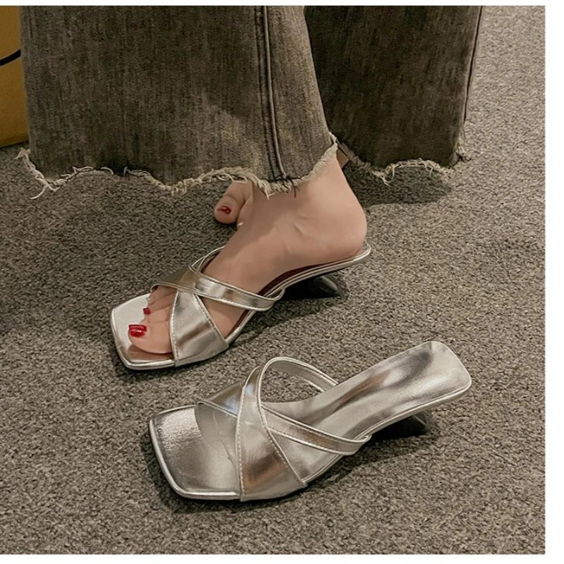 2026 summer new French style high-heeled flip-flops square open-toed flip-flops women shoes sex pumps