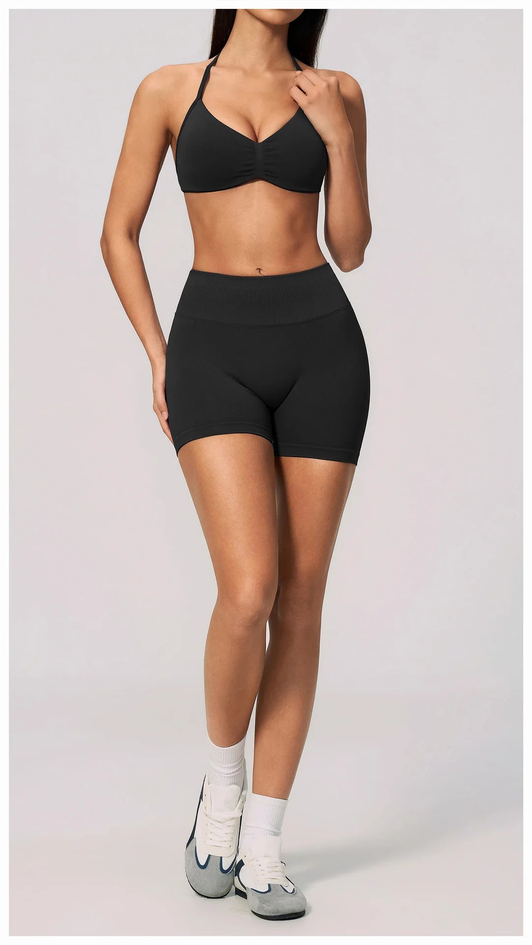 Seamless Yoga Suit Women Exposed Back Pleate Sports Bra High Waist Shorts Fitness Sets Outdoor Running Athletic Wear Tracksuit