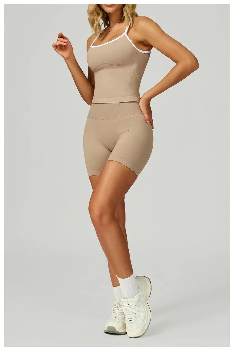 2 Pieces Women's Seamless Yoga Set Fitness Running Sports Set Slim Fit High Waist Beautiful Back Tracksuit