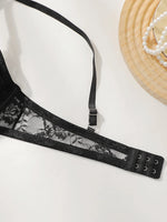 Beautiful fashionable colored strip steel support underwear thin lace semi transparent women's underwear sexy Lingerie HR2635