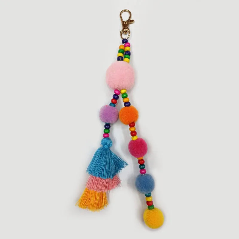 Summer Beach Shell Keychain Boho Style Hair Ball Tassel Keychain Colorful Pompom Keyring for Women Bag Hanging Pendants