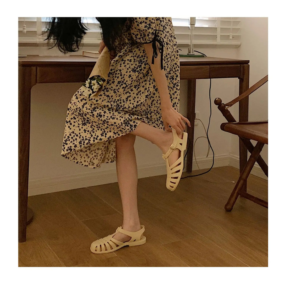Women Rome Sandals Cut-out Gladiator Style Summer Shoes Soft PVC Peep Toe Girls Student Street Outdoor Sandals