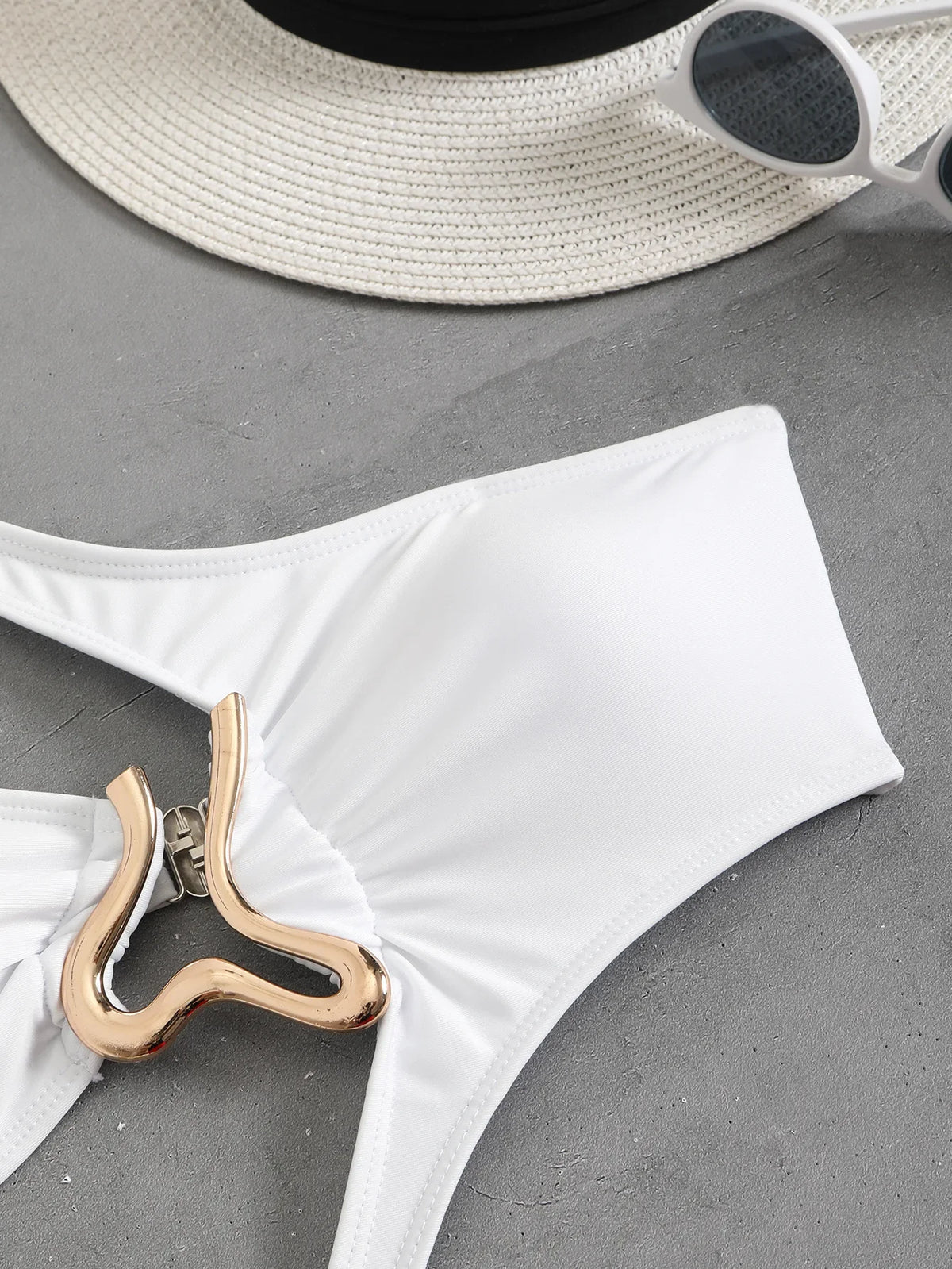 Sexy Black Hollow Out Bikini 2025 Women One Shoulder Metal DesignerBackless Thong One Piece Swimsuit Summer Bathing Suits