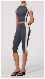 Color Blocking 2PCS Yoga Set Women's Tracksuit Short Sleeve O Neck Sports T Shirts High Waist Cropped Pants Tight Fitness Suits