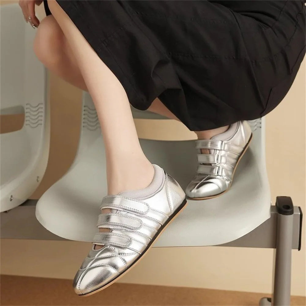 Brand Designer Comfy Walking Cream Flat Sneakers Fashion Leisure Silver Casual Shoes Women Flats Chic Black Hook&Loop Mary Janes