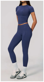 2PCS Women's Tracksuit Seamless Yoga Set Short Sleeve O Neck Workout T Shirts Fitness Suit Tight Hip Lifting Leggings Gym Sets