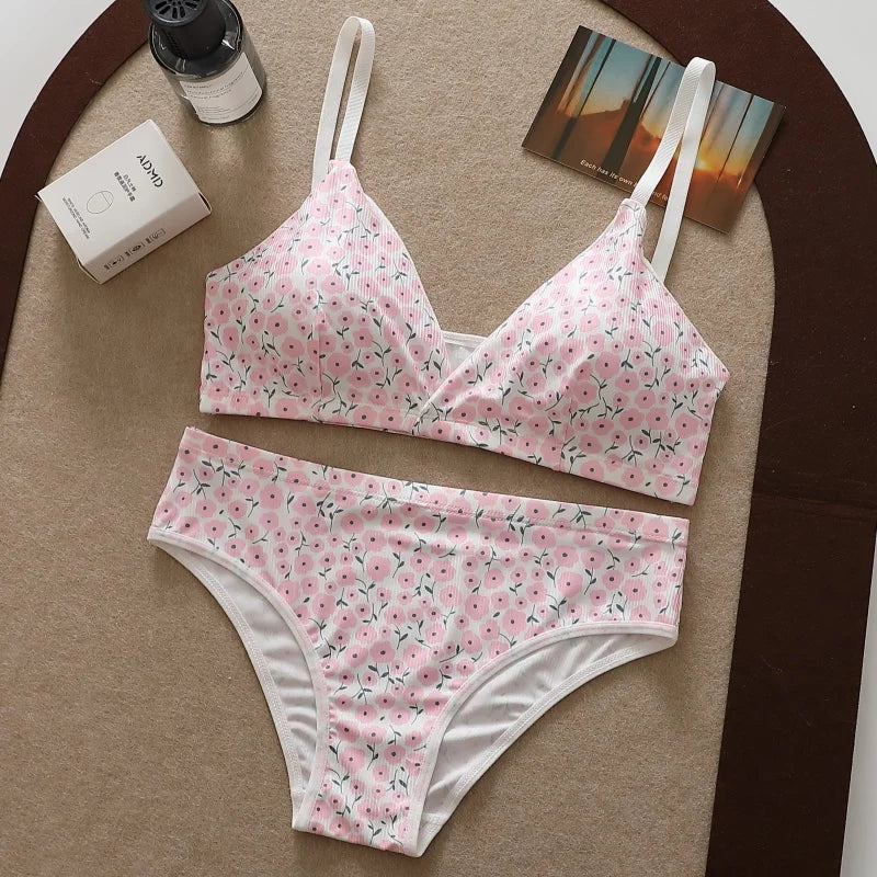 Women Floral Print Seamless Bra And Panties Set Low Waist Briefs Sexy Lingerie Set V-neck Sport Brassiere Female Underwear Set