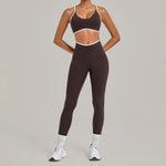 Women's Seamless Yoga Sets Sports Fitness Gym Sleeveless Vest Hip-lifting Slim Fit Pants Suits Running Training Workout Sets