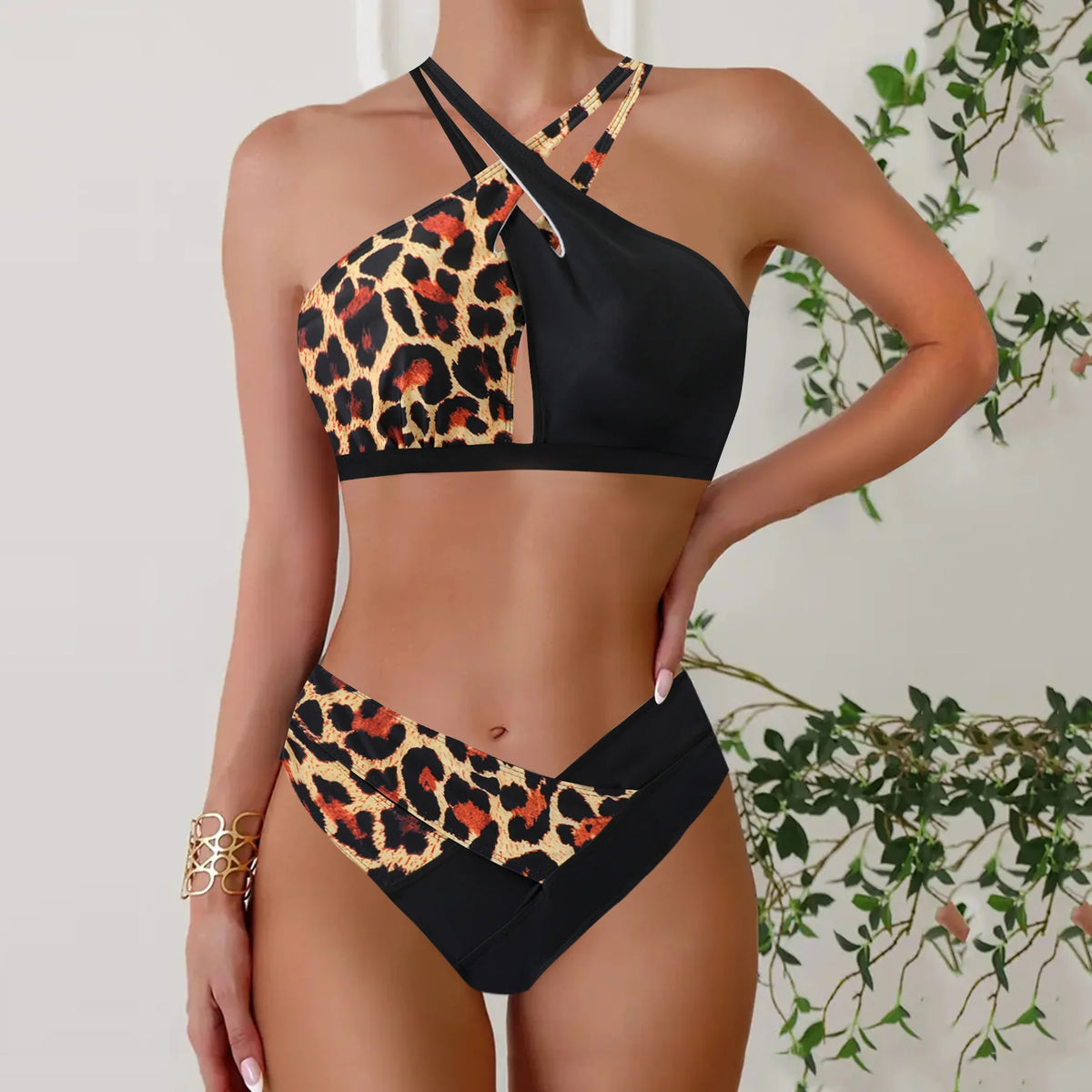 Women's Plus Size Triangle Halter Cross Back Bikini Set - European American Style Separable Swimsuit