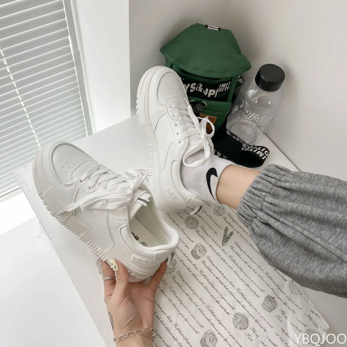 2022 Fashion Spring New Designer Hot Sale White Shoes Female Platform Sneakers Women Tenis Feminino Casual Female Shoes Woman