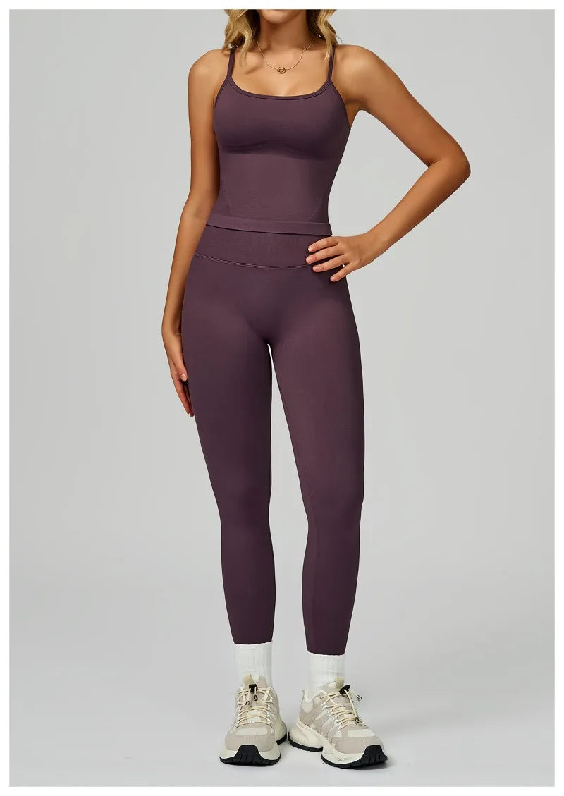 2 Pieces Women's Seamless Yoga Set Fitness Running Sports Set Slim Fit High Waist Beautiful Back Tracksuit