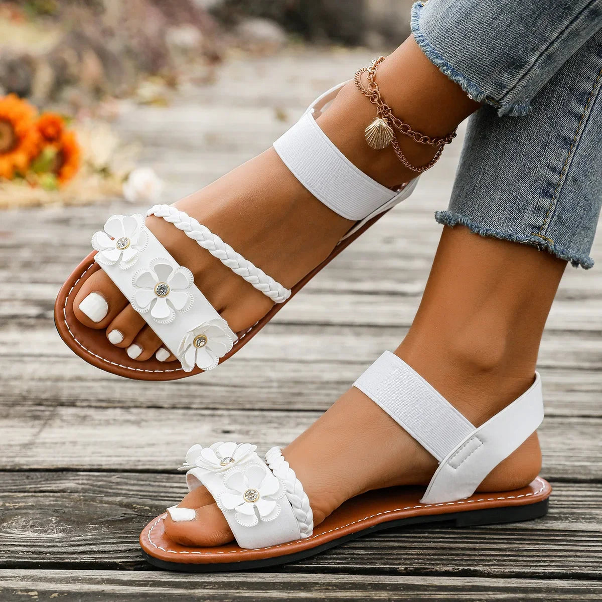 Women's SandalsNew Summer Casual Open-toed Women's Flats Fashion Floral Design Casual Comfortable Women's Sandals