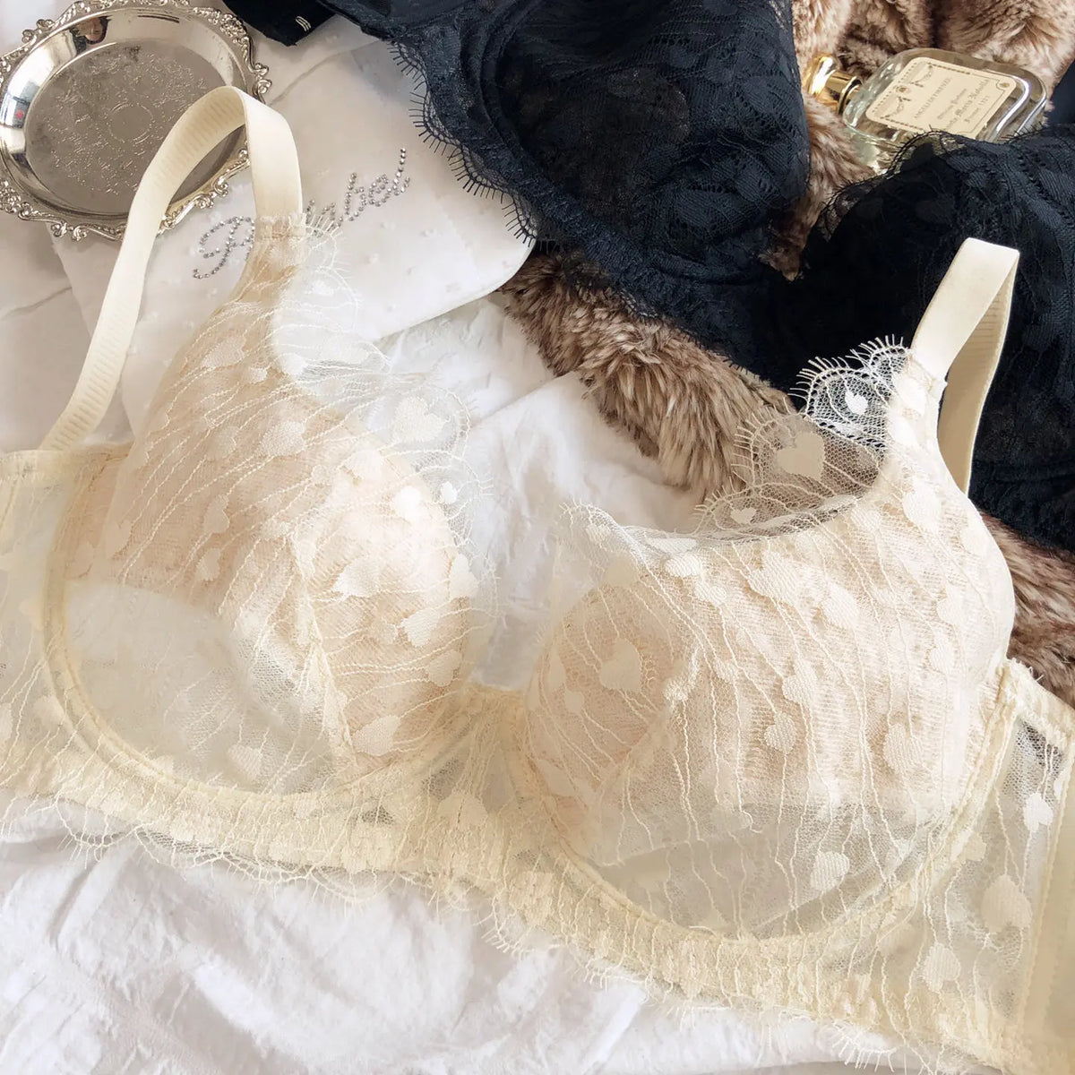 Sexy Lace Embroidery Push Up Bra French Ultra Thin Women Underwear Mesh Breathable Intimates Lingerie Plus Size CDE Cup Bras