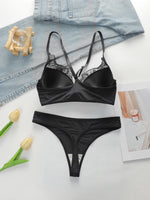 Ladies' Black Front Dutton Beautiful Back With Steel RingLlace Sexy Bra Underwear Thong Underwear Set