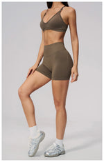 Seamless Yoga Excersize Sets Women Cross Back Sports Bra Tracksuit Workout Clothes High Waist Hip Lifting Shorts Fitness Suits