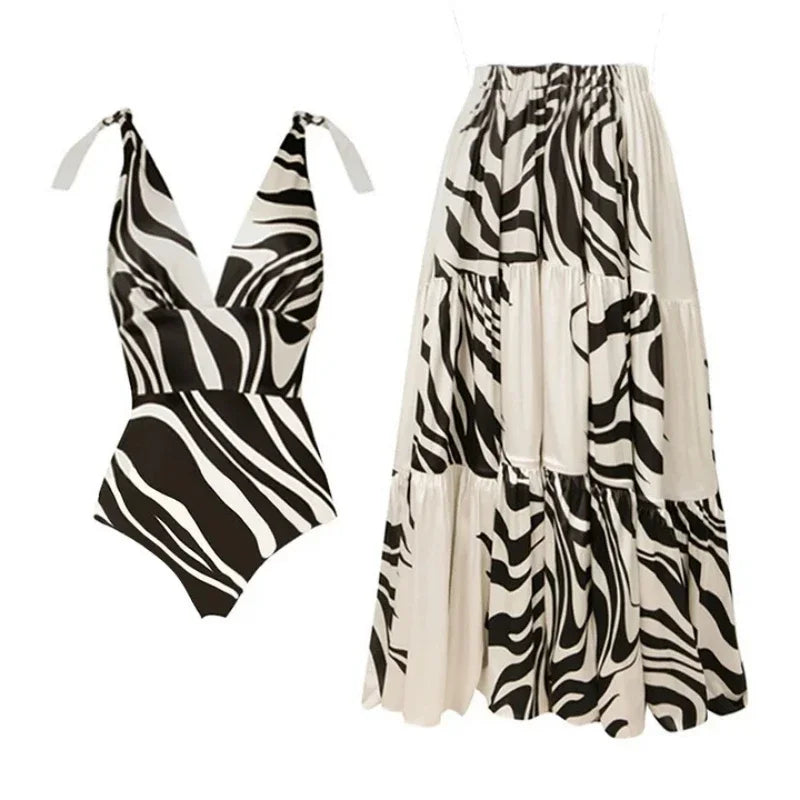 2025 Women's Sexy Two Piece Swimsuit Set Deep V Black White Stripe Print High End Sensation Swimwear for Ladies