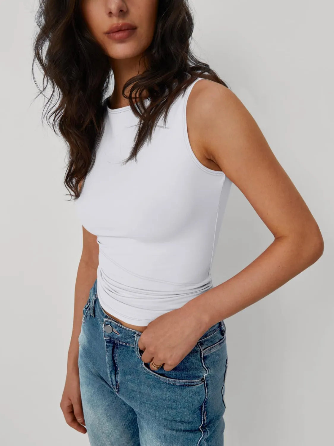 Solid Round Neck Tank - Ladyez