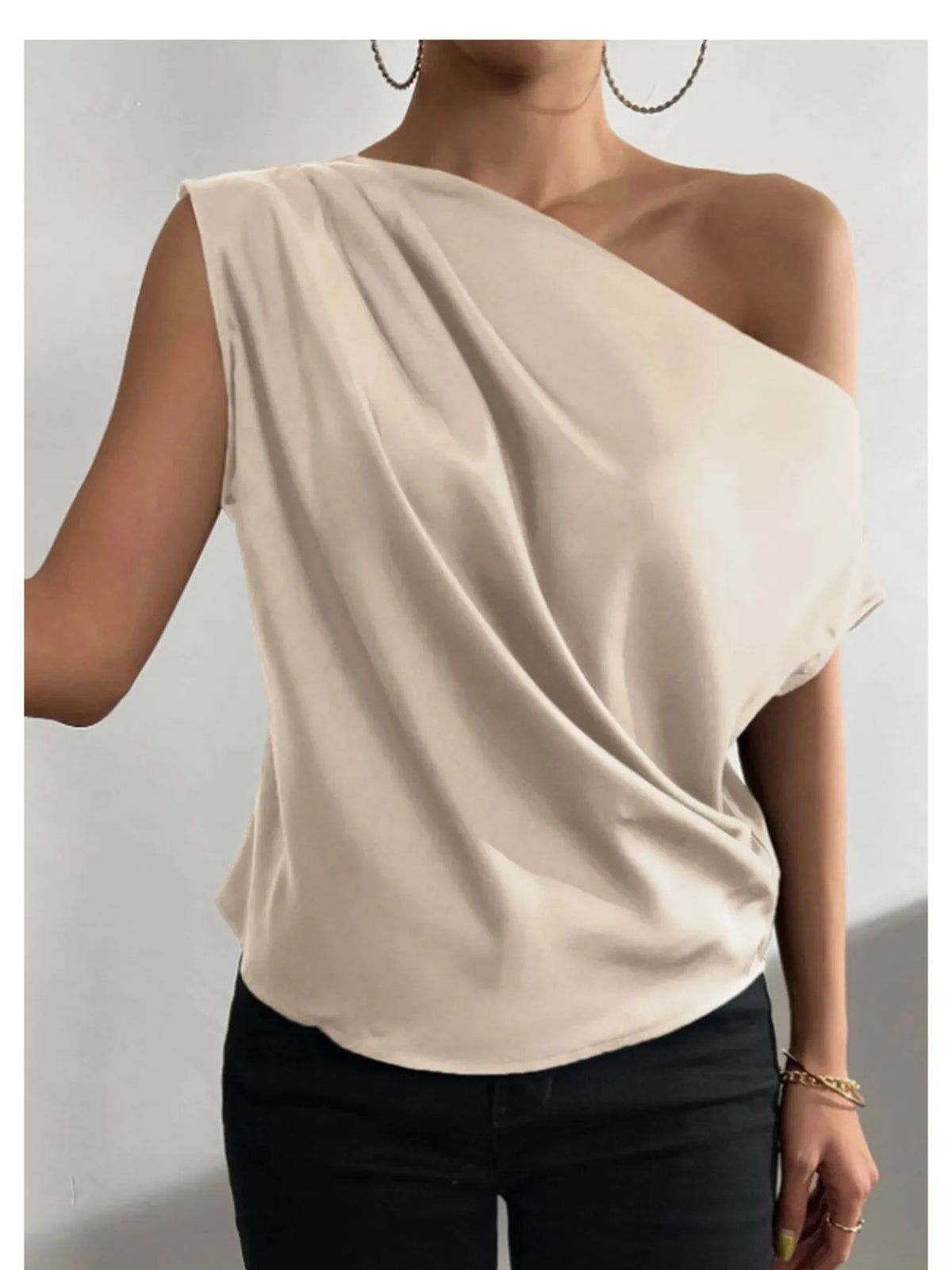 Asymmetrica One-Shoulder Draped Blouse - Ladyez