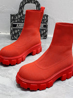 Round Toe Platform Boots - Ladyez